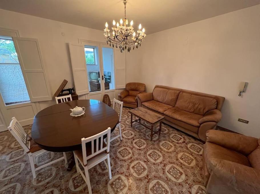 Villa Karmarea Mola di Bari Exteriör bild